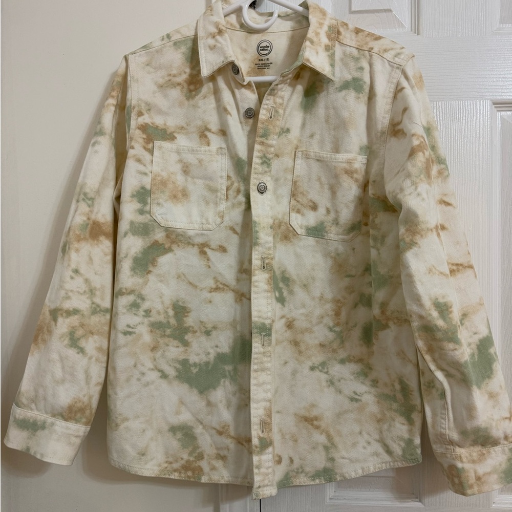Beige Lightweight Shirt Jacket with Mottled Pattern and Long Sleeves